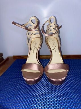 Jessica Simpson Bayvinn strappy heel sandals, rose satin, preowned sz. 6.5